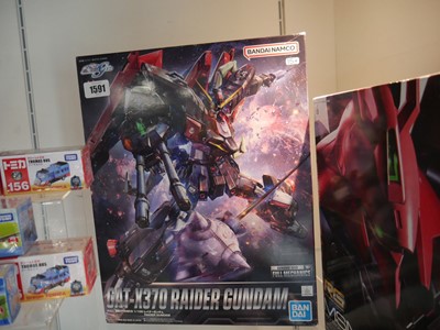 Lot 1591 - Boxed GAT-X370 Raider Gundam full mechanics...
