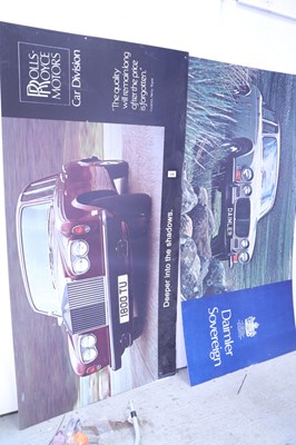 Lot 136 - Set of 6 large display panels of vehicles -...