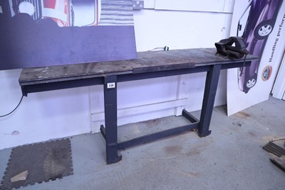 Lot 138 - 2.5m workbench with VS2 engineers vice