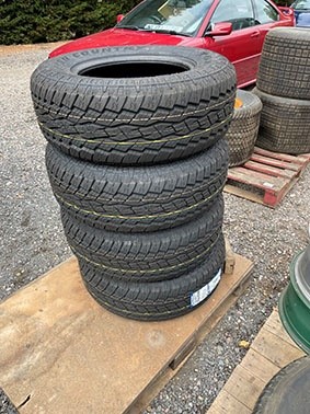 Lot 226 - Set of 4 Toyo open country 255/65R16 tyres