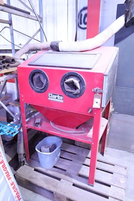 Lot 9 - Clarke air operated shot blast cabinet