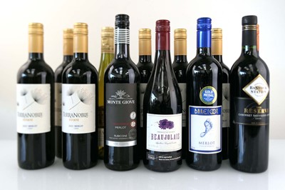 Lot 391 - 12 bottles, 1x Heritier de la Famile Castel...