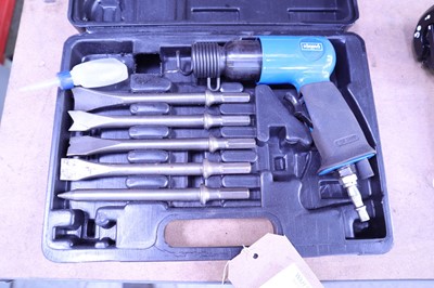 Lot 32 - Scheppach air operated chisel in case