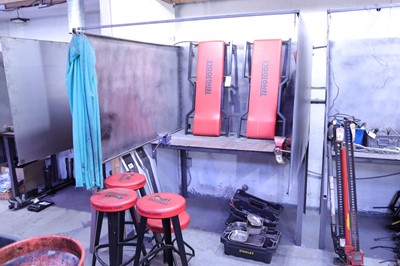 Lot 87 - 1.5m fabricated steel welders bench with 4"...