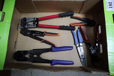 Lot 192 - Tray of 6 various heavy duty electrical cable...