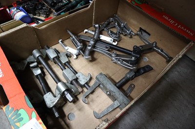 Lot 179 - Tengtools puller plus other similar pullers...