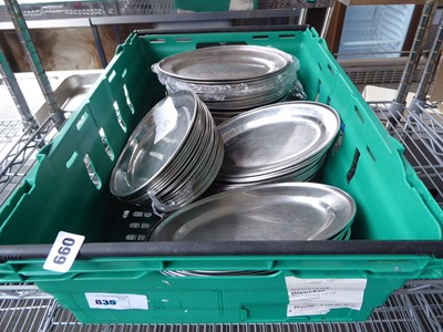 Lot 660 - Tray comprising approx. 100 small oval...