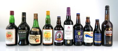 Lot 269 - 10 bottles including Collectable Ales, 1x RNLI...