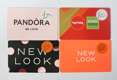 Lot 74 - Various : Fashion & Beauty (x4) - Total face...