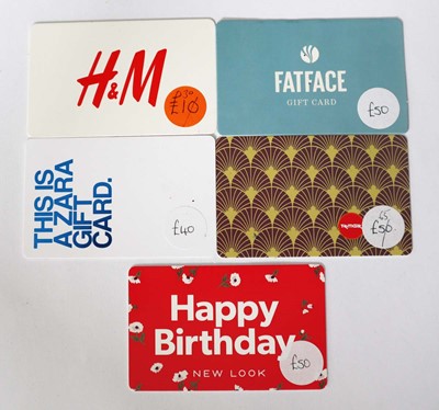 Lot 123 - Various : Fashion & Beauty (x5) - Total face...