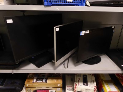 Lot 2325 - 2 All-in-one PCs and a monitor for spares or...