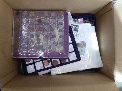 Lot 2472 - Box containing various coins