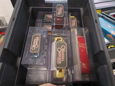 Lot 2498 - Two boxes containing original Omnibus diecast...