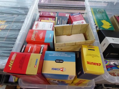 Lot 2515 - Box containing various diecast lorries in...