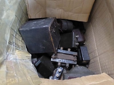 Lot 2539 - Box containing various vintage radio transformers