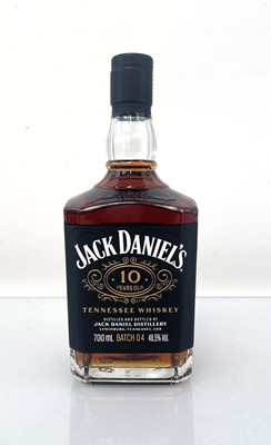 Lot 77 - A bottle of Jack Daniel's 10 year old...