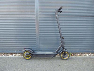 Lot 4025 - Aovopro electric folding scooter with charger