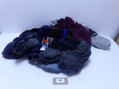 Lot 3451 - Selection of mixed loungewear