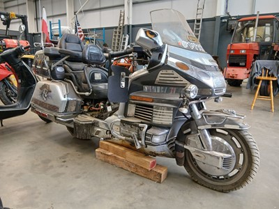 Lot 1988 Honda Gold Wing GL1500/6 grand tourer...