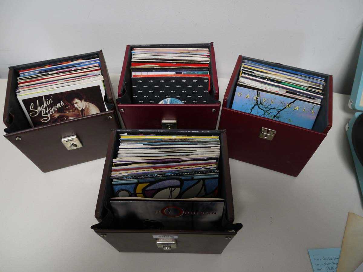 Lot 4 boxes containing 7" singles (mainly from...