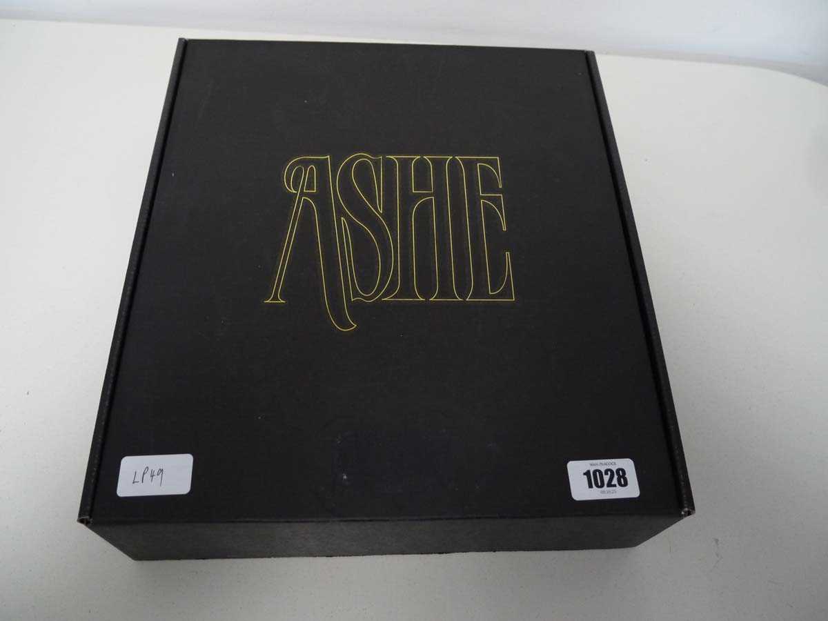 Lot Ash by Ashlyn boxed set incl. cassette, CD,...