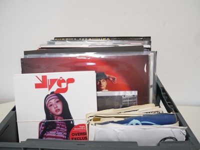 Lot Box of vinyl albums and 7" singles incl....