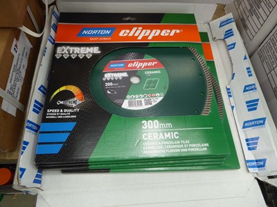 Lot 4695 - Norton Clipper Extreme ceramics turbo cutting...