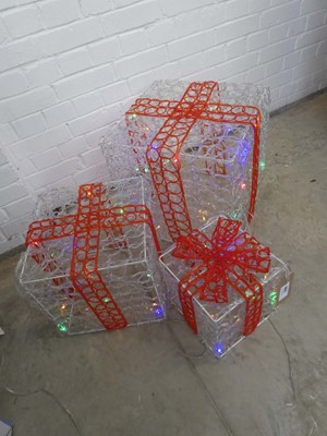 Lot Outdoor graduated set of 3 LED light up...