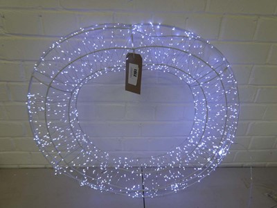 Lot A cool white LED 70cm light up wreath