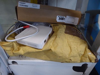 Lot 2491 - A selection of various routers & cables