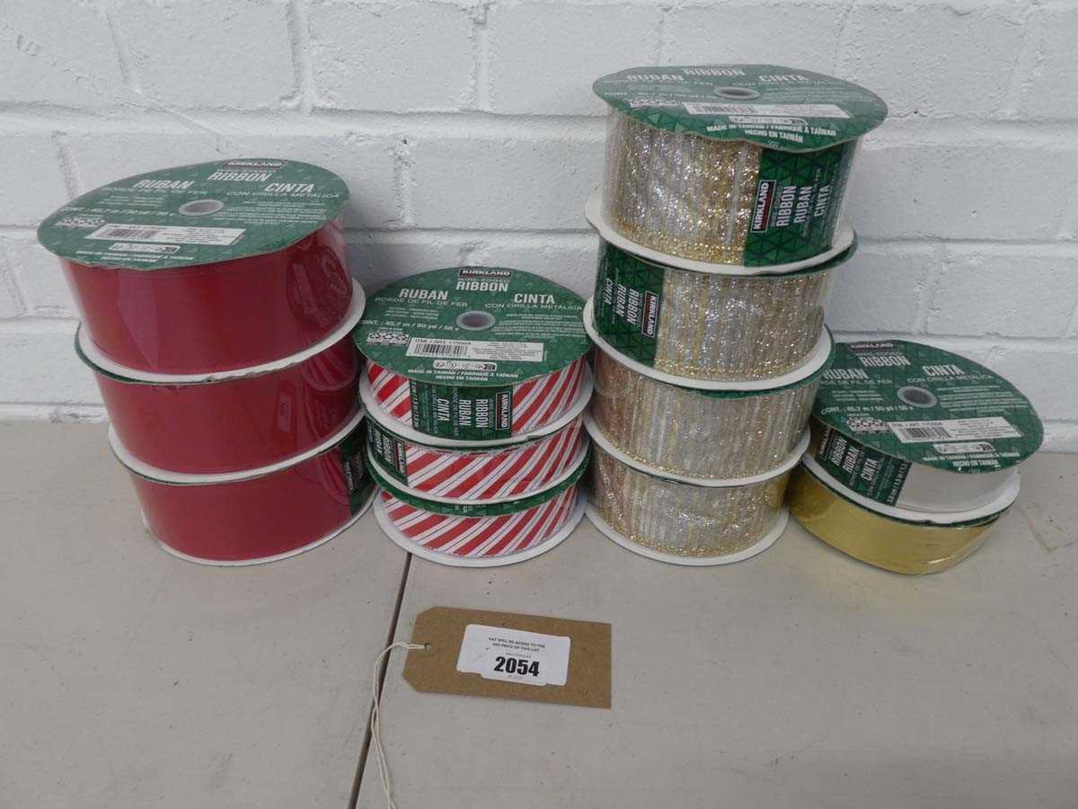 Lot Six rolls of Kirkland signature wire edged...