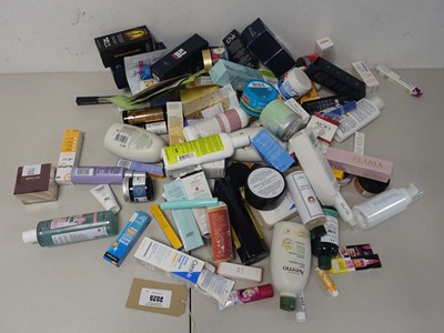 Lot 3525 - Selection of skin related products