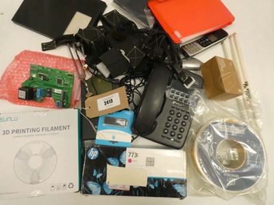 Lot 2413 - Mixed electricals / accessories; 3D printer...