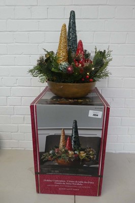 Lot Boxed holiday centre piece in red and green...