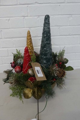 Lot Unboxed holiday centre piece in red and green...