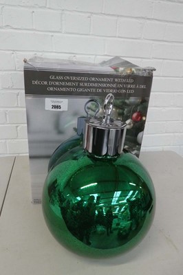 Lot Boxed large glass oversized bauble in green