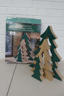 Lot Boxed graduated set of 3 nesting wood...