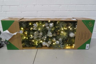 Lot Boxed 2.7m pre-lit warm white Christmas garland