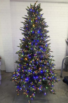 Lot 7.5' pre-lit artificial Christmas tree with...