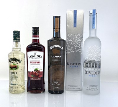 Lot 118 - 4 bottles of Vodka, 1x Belevedere Polska Wodka...