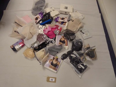 Lot 3648 - Selection of mixed underwear