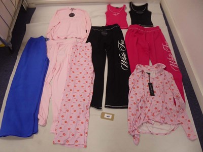 Lot 3652 - Selection of White Fox clothing