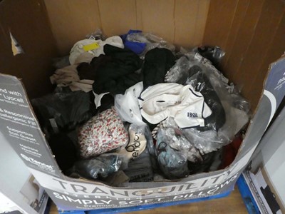 Lot 3574 - Pallet containing mixed ladies and men's clothing