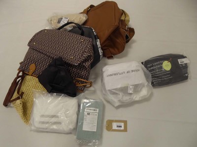 Lot 3589 - Selection of various bags