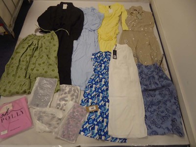 Lot 3593 - Selection of clothing to include Mint Velvet,...