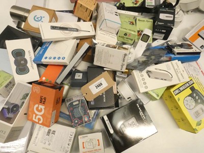 Lot 2460 - Assorted mixed electricals and accessories