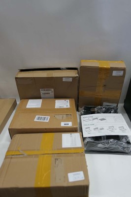Lot 3656 - x5 sets of stacking shelves