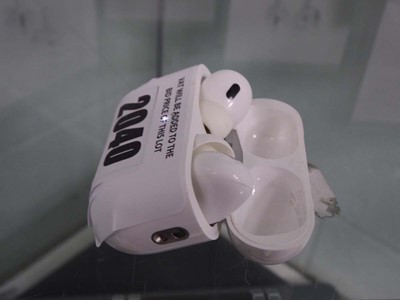 Lot 2040 - Apple Airpods Pro (2nd Generation), with...