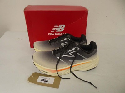 Lot 3695 - New Balance fresh foam X trainers in grey size...
