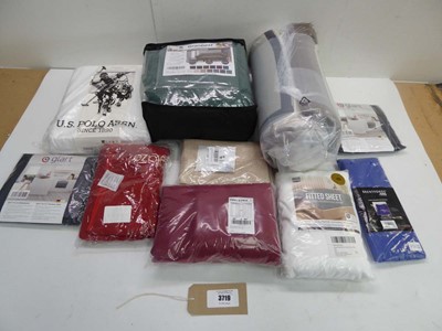 Lot 3719 - Bag of mixed linen in various styles and sizes